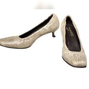 Donald Pliner Kitten Heel Square Toe Leather Metallic Gray Silver Old Money 8.5‎